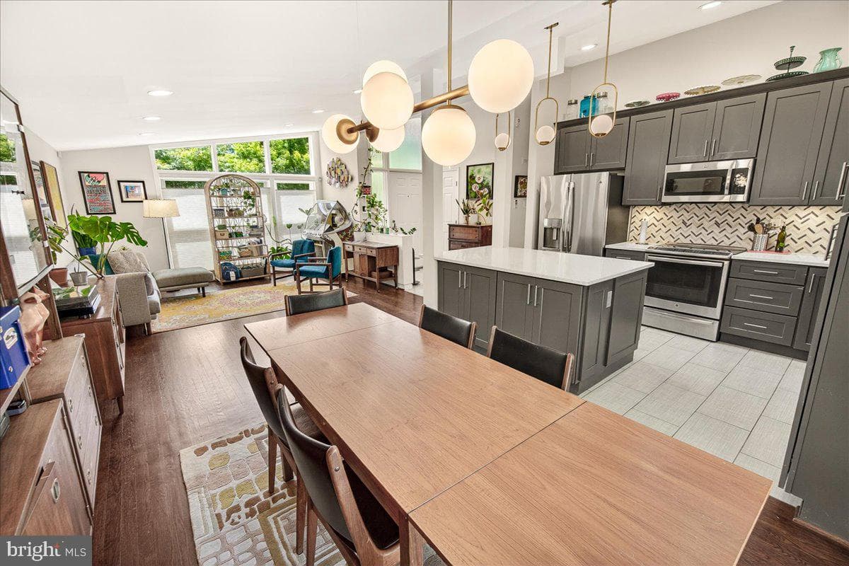 707 Hyde Road photo 16