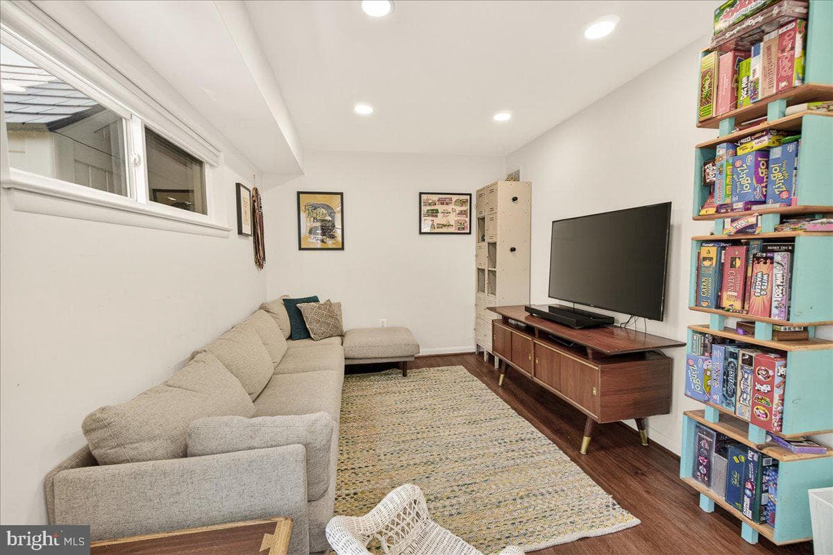 707 Hyde Road photo 39