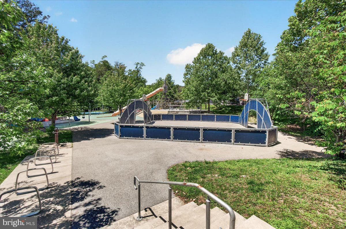 707 Hyde Road photo 60