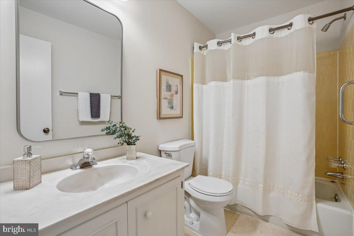 9208 Fall River Lane photo 34
