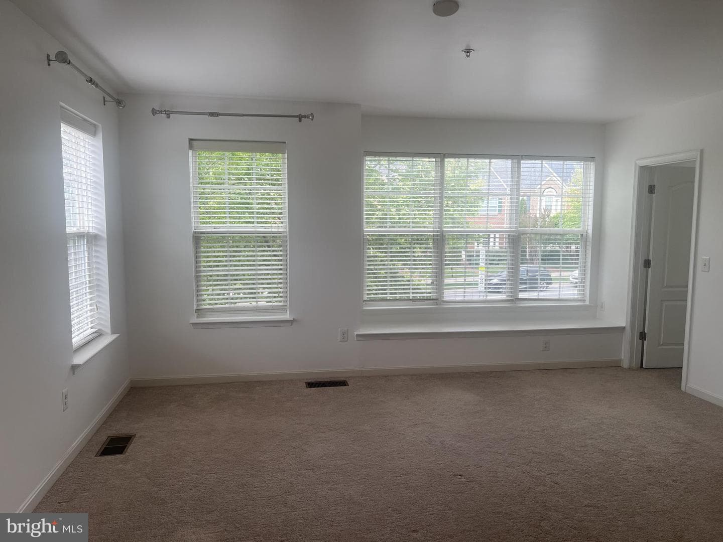 11964 Little Seneca Parkway #2561 photo 17