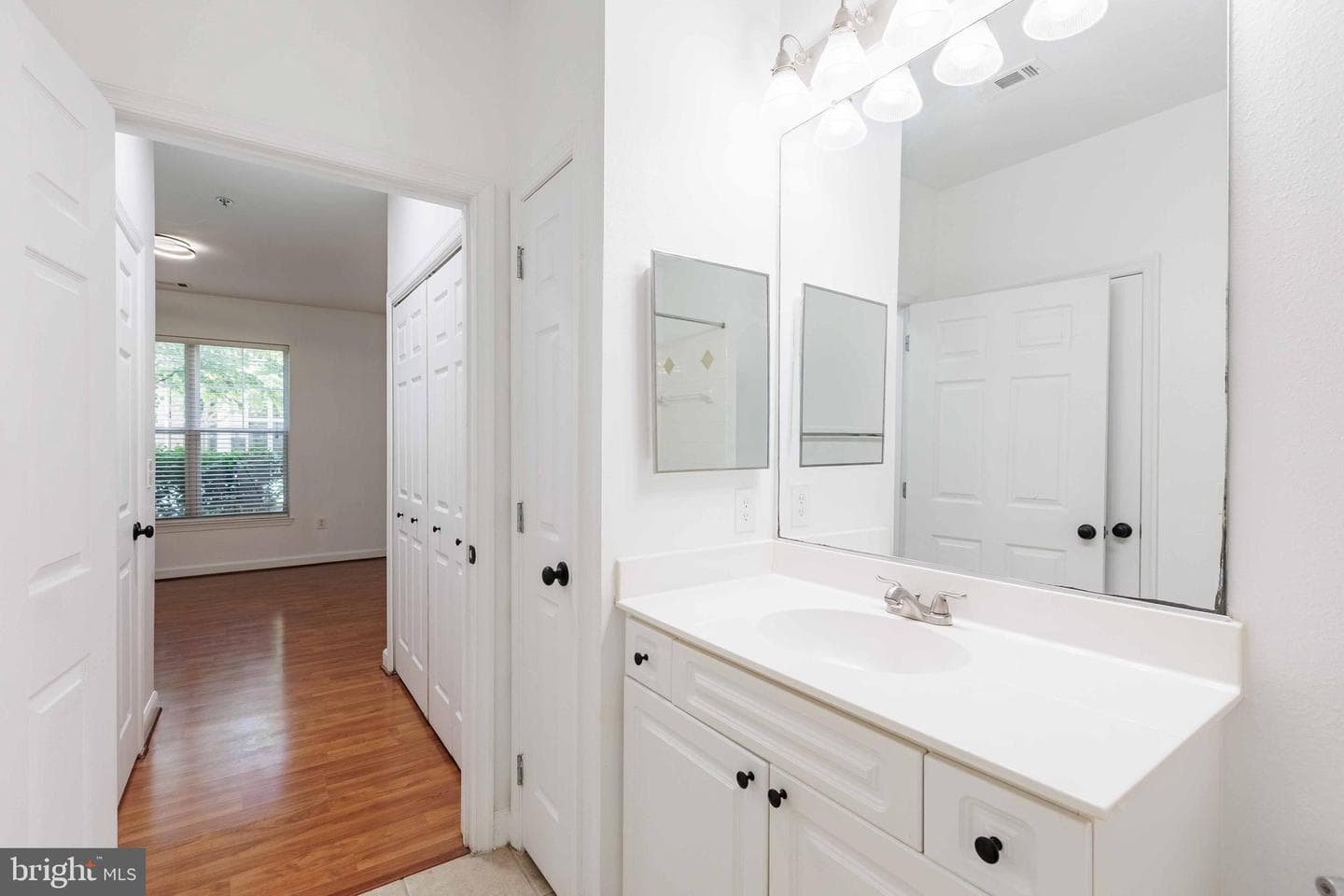 501 Hungerford Drive #p82 photo 18