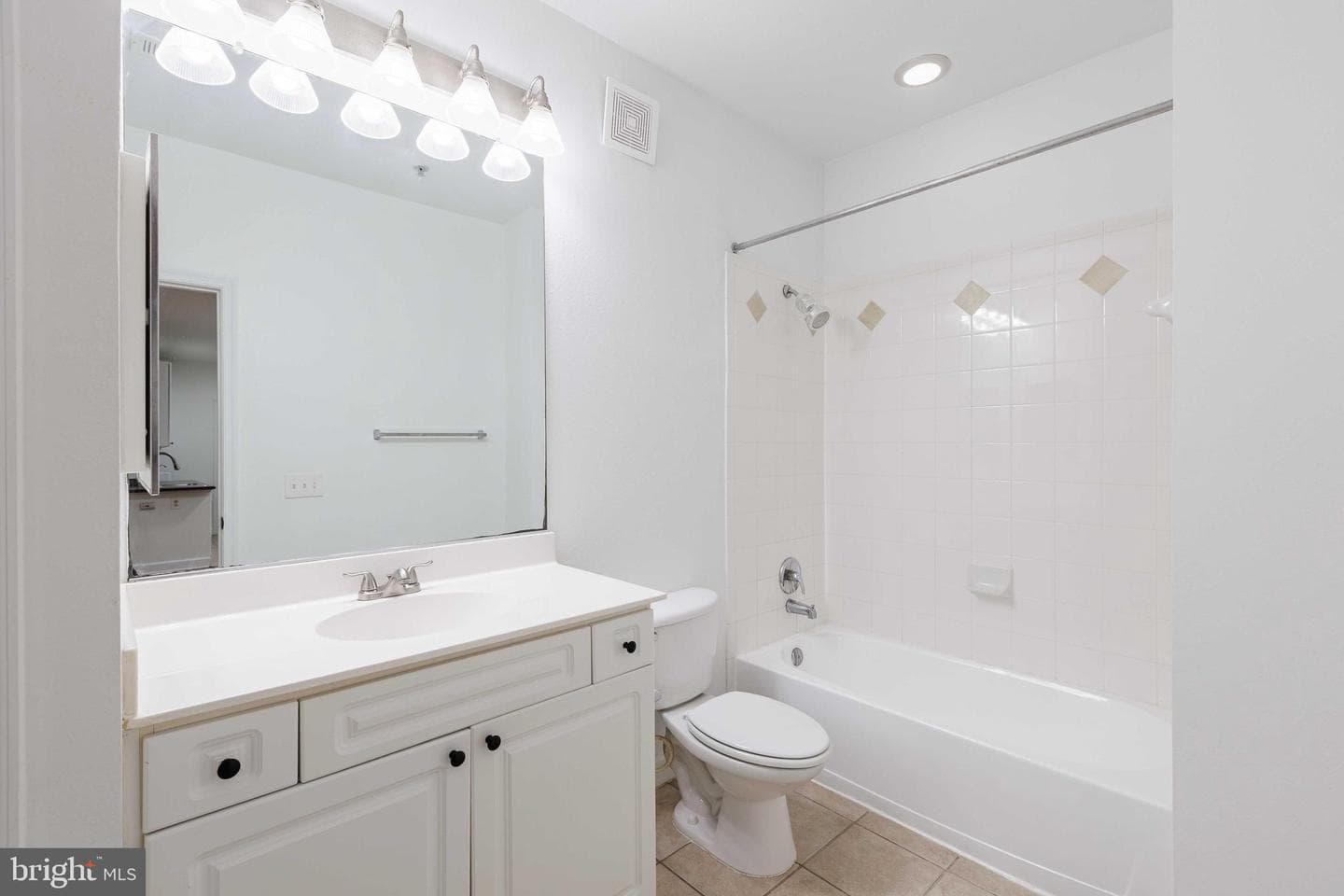 501 Hungerford Drive #p82 photo 19