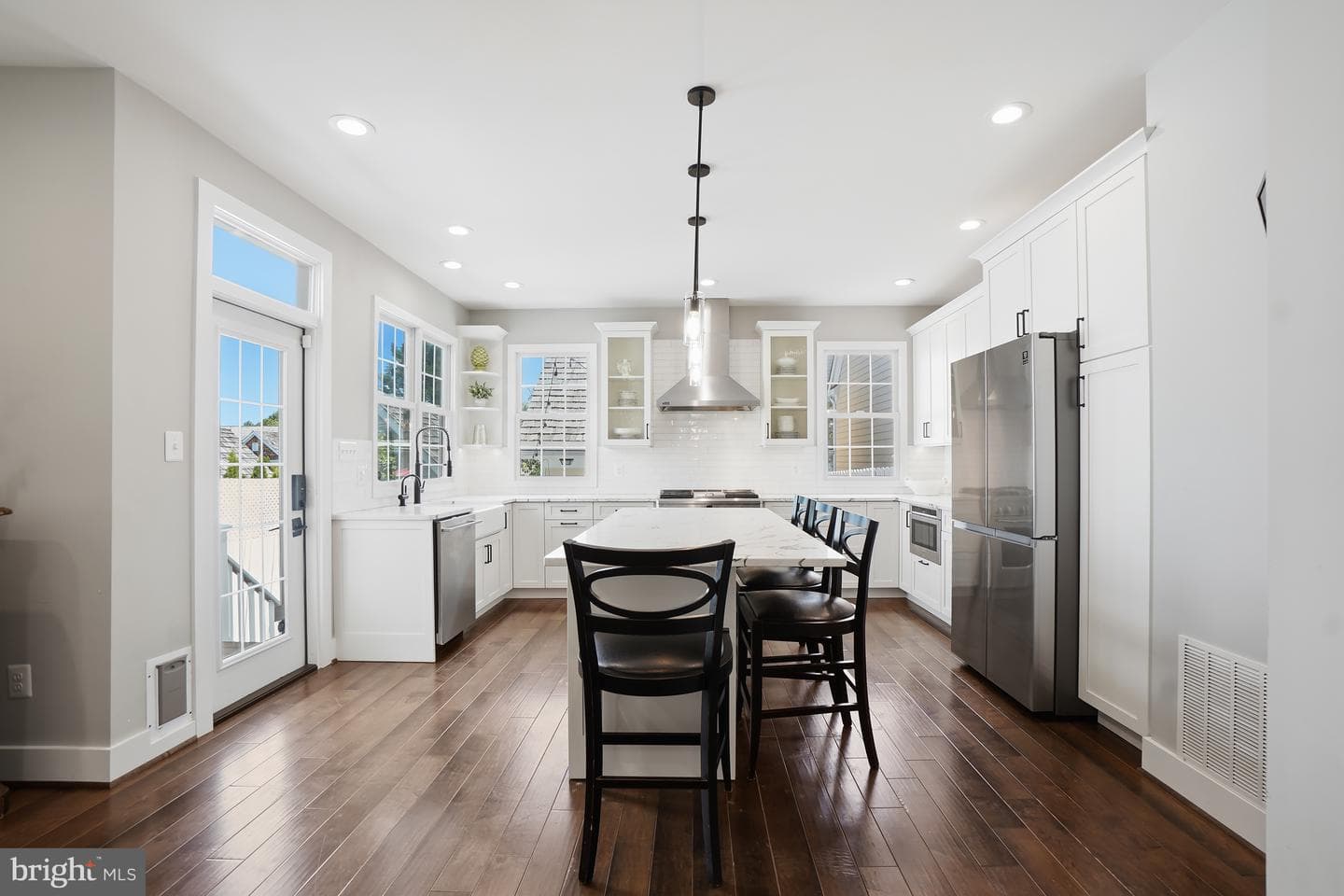 345 Chestertown Street photo 10