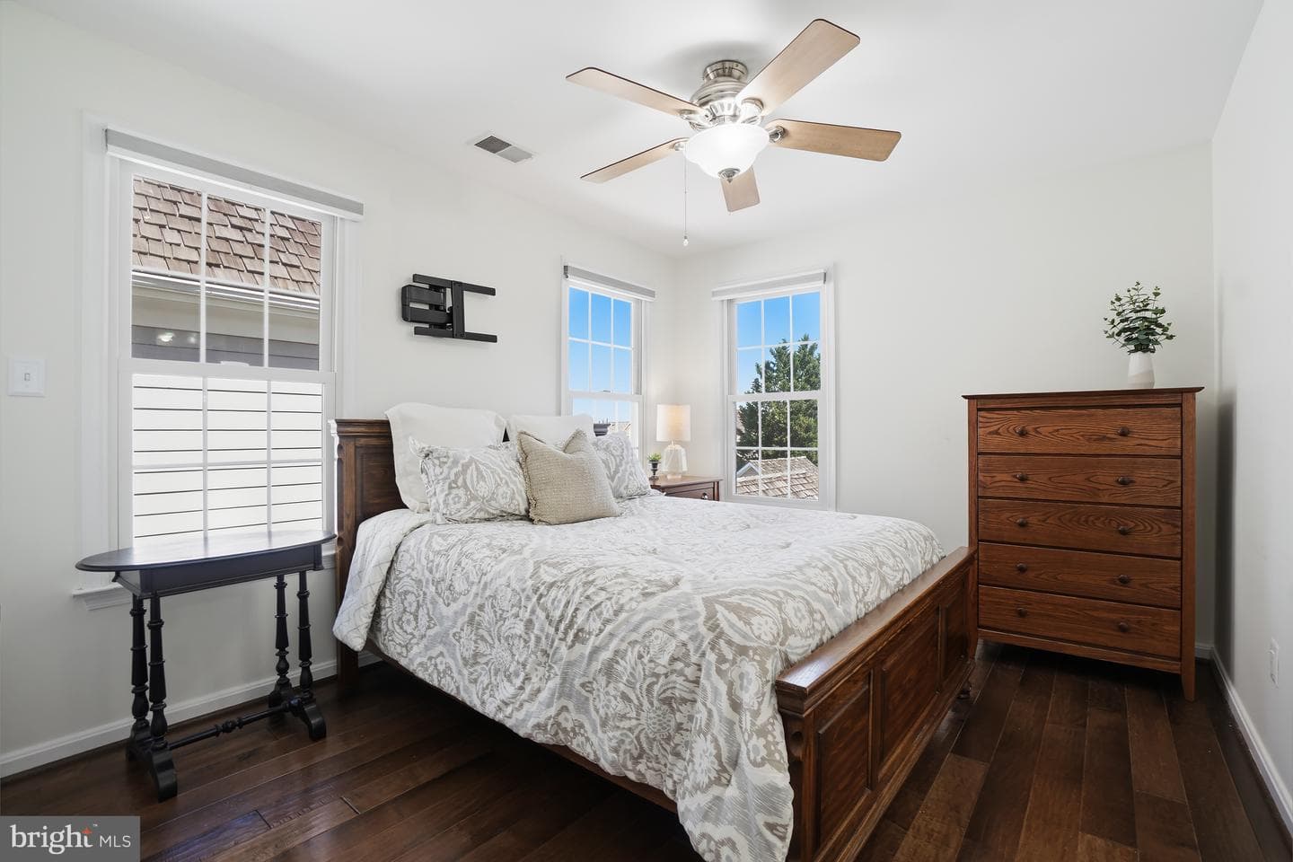 345 Chestertown Street photo 26