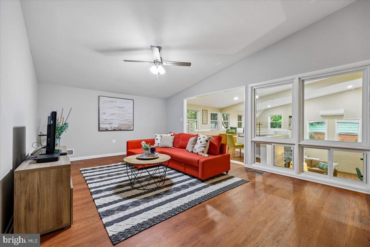 11518 Charlton Drive photo 21