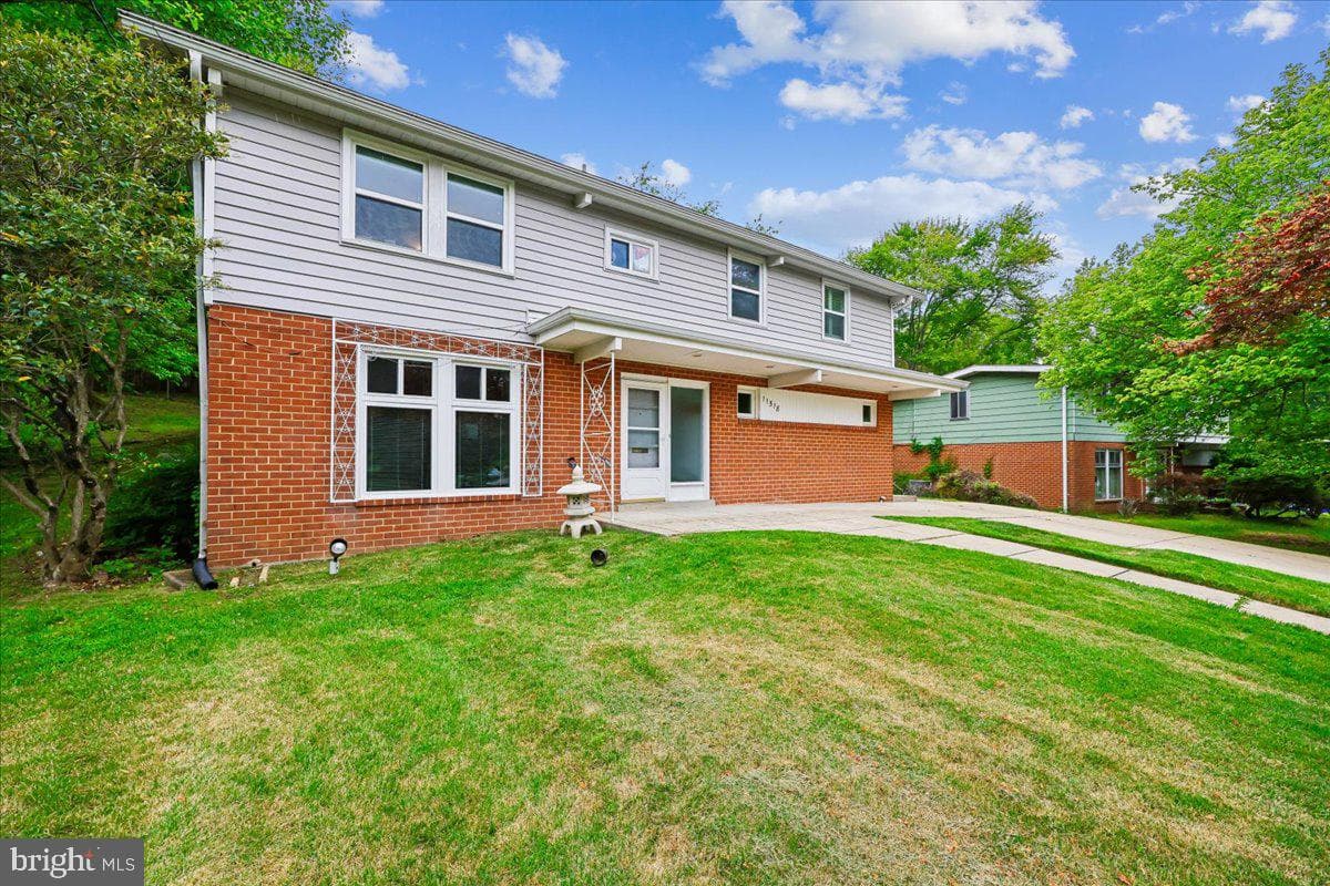 11518 Charlton Drive photo 3