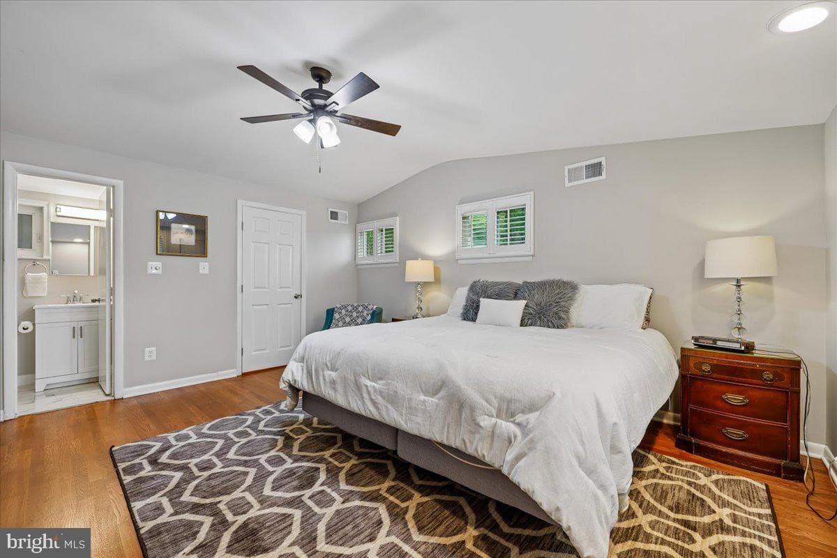 11518 Charlton Drive photo 32