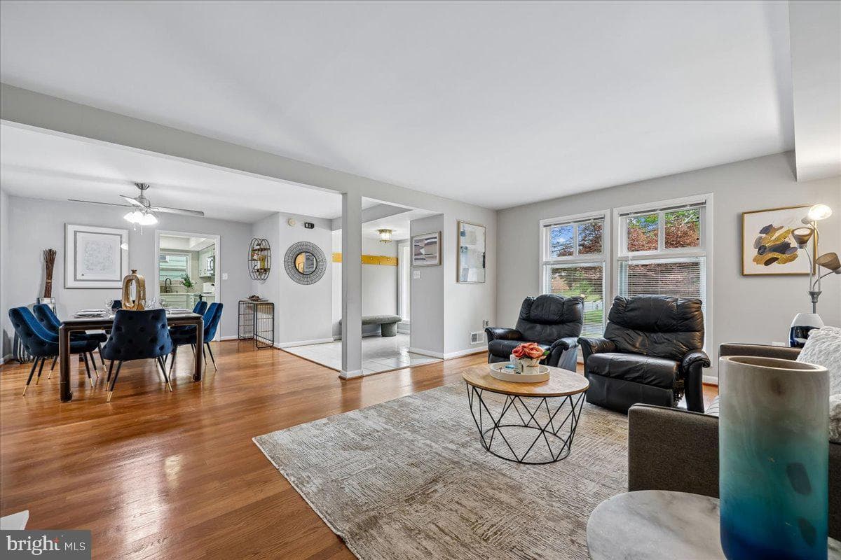 11518 Charlton Drive photo 8