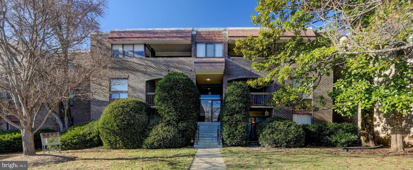 415 Christopher Avenue #11, Gaithersburg