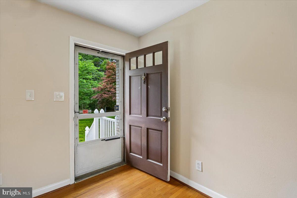 11809 Longdraft Court photo 2