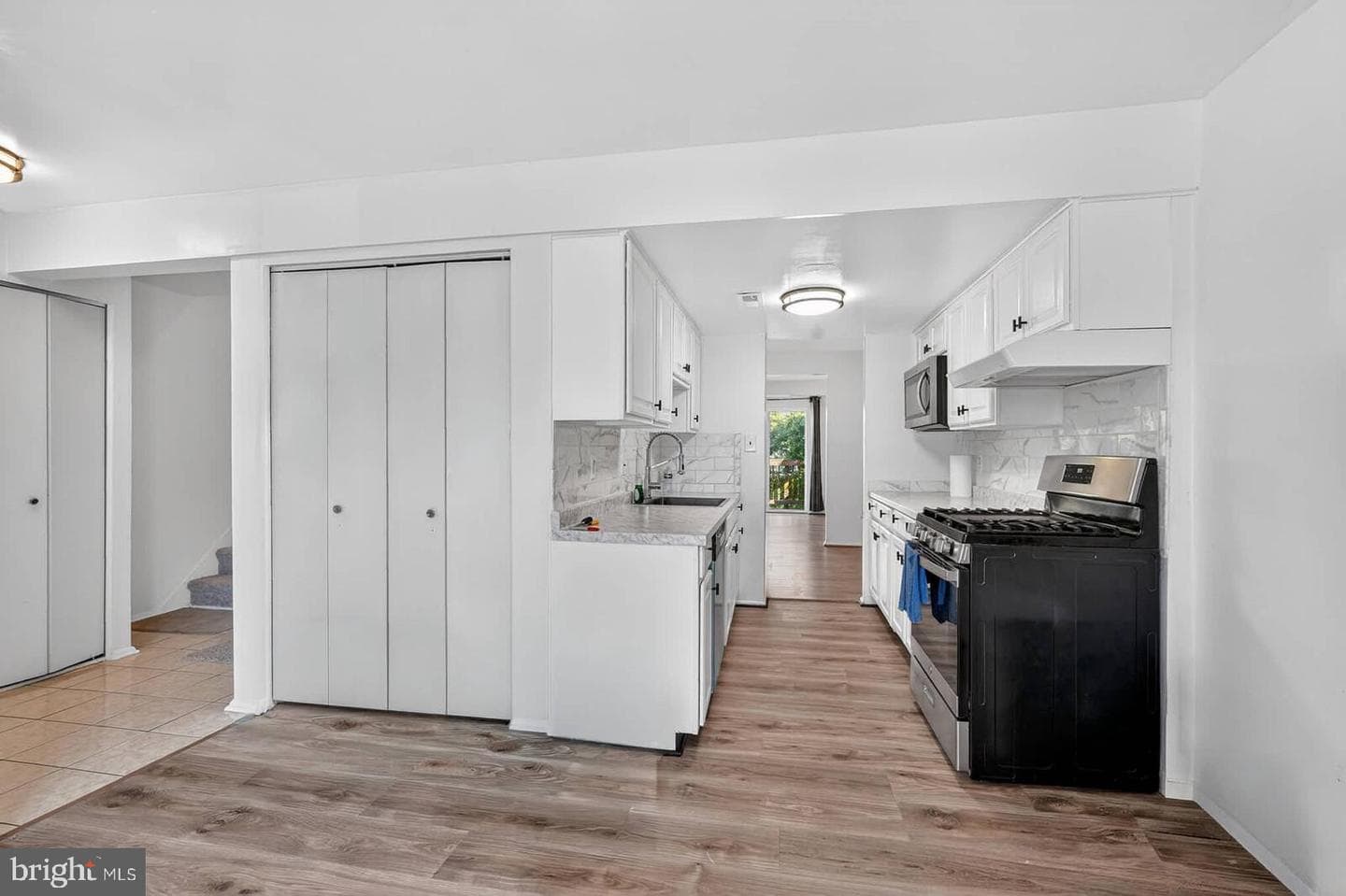 2430 Sun Valley Circle #7-B photo 10