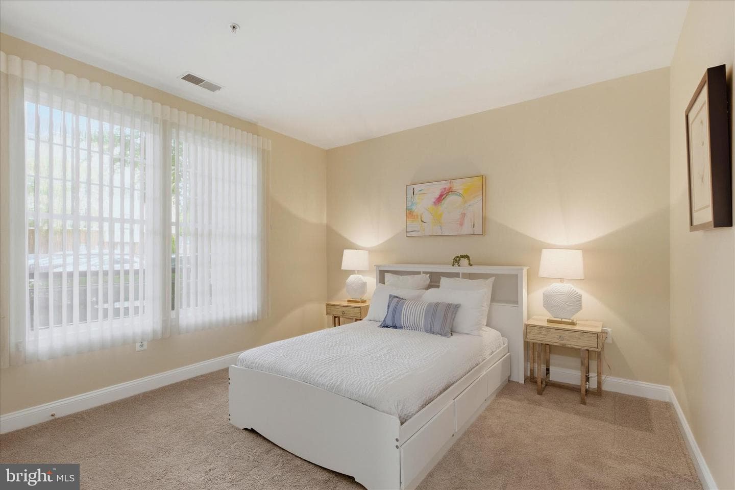 701 Fallsgrove Drive #102 photo 20