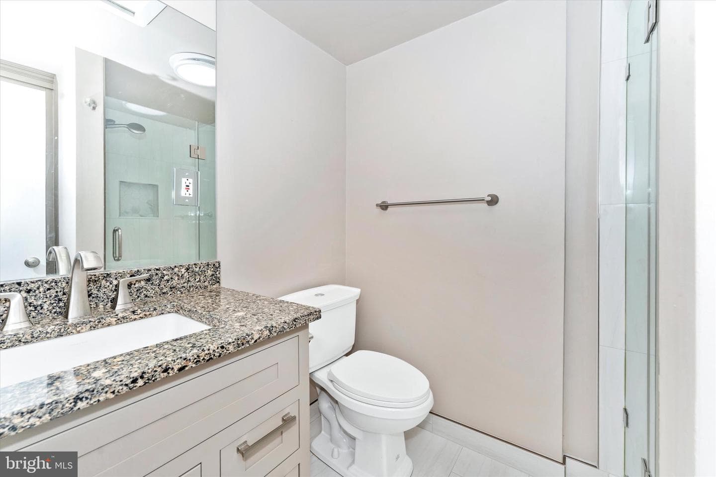 20 Framingham Court photo 37