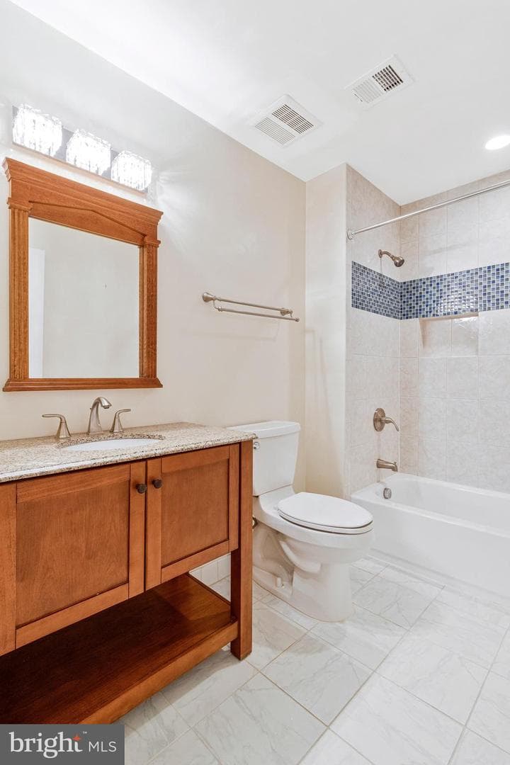 10009 New London Drive photo 71
