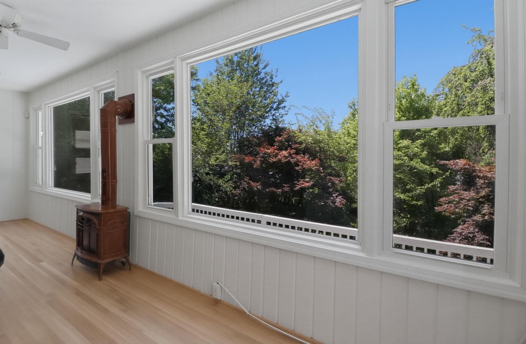 11708 Galt Avenue photo 5