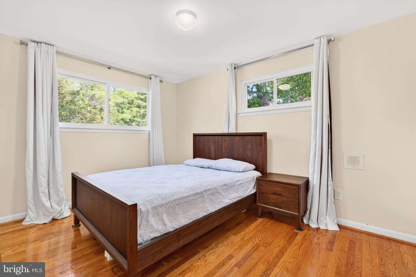 914 Kenbrook Court photo 22