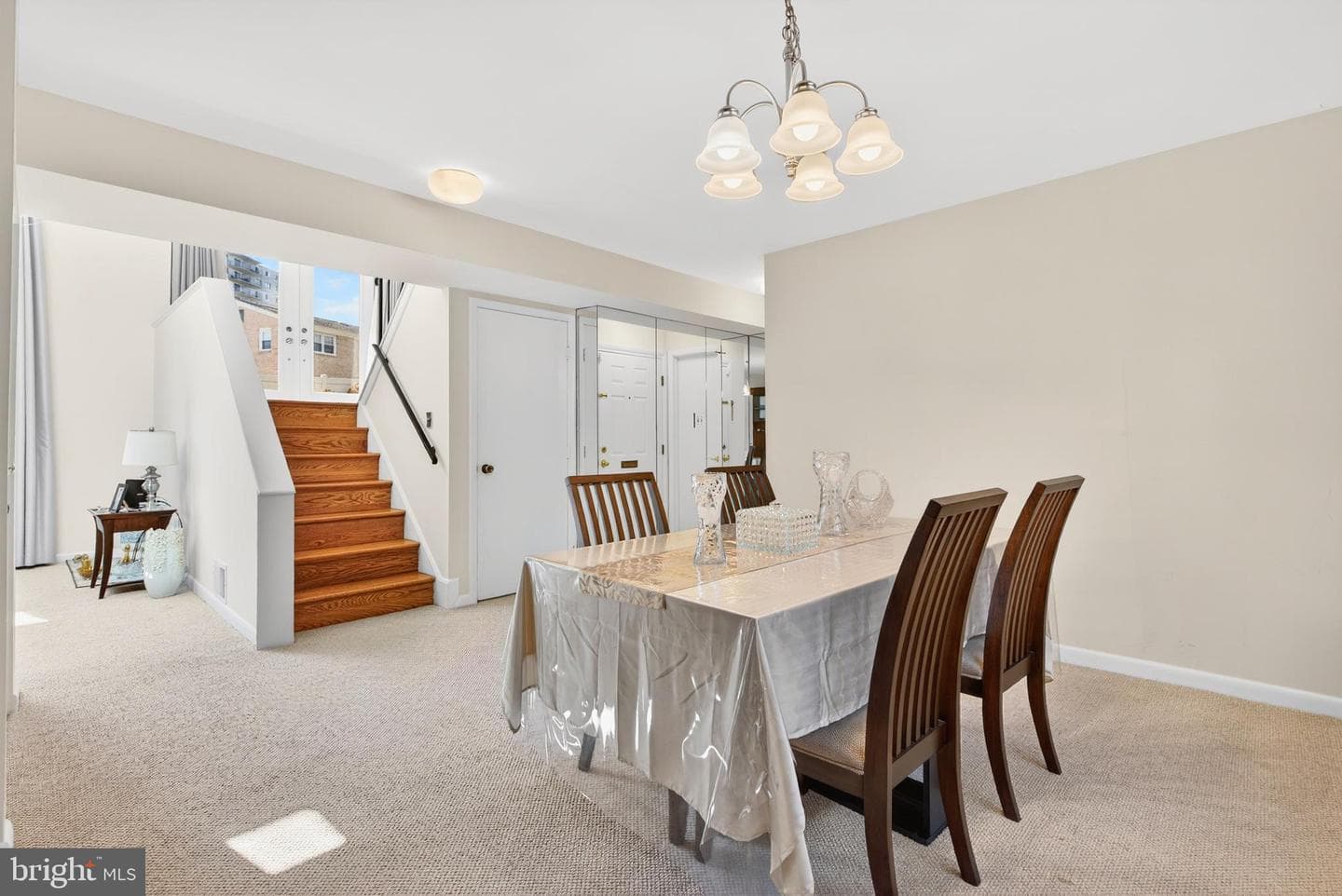914 Kenbrook Court photo 5