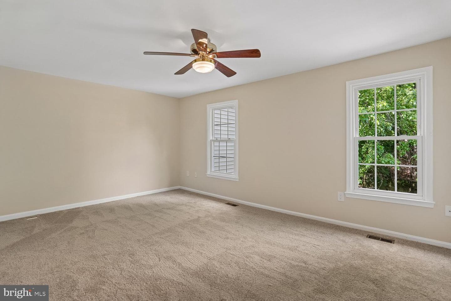 10804 Douglas Avenue photo 23