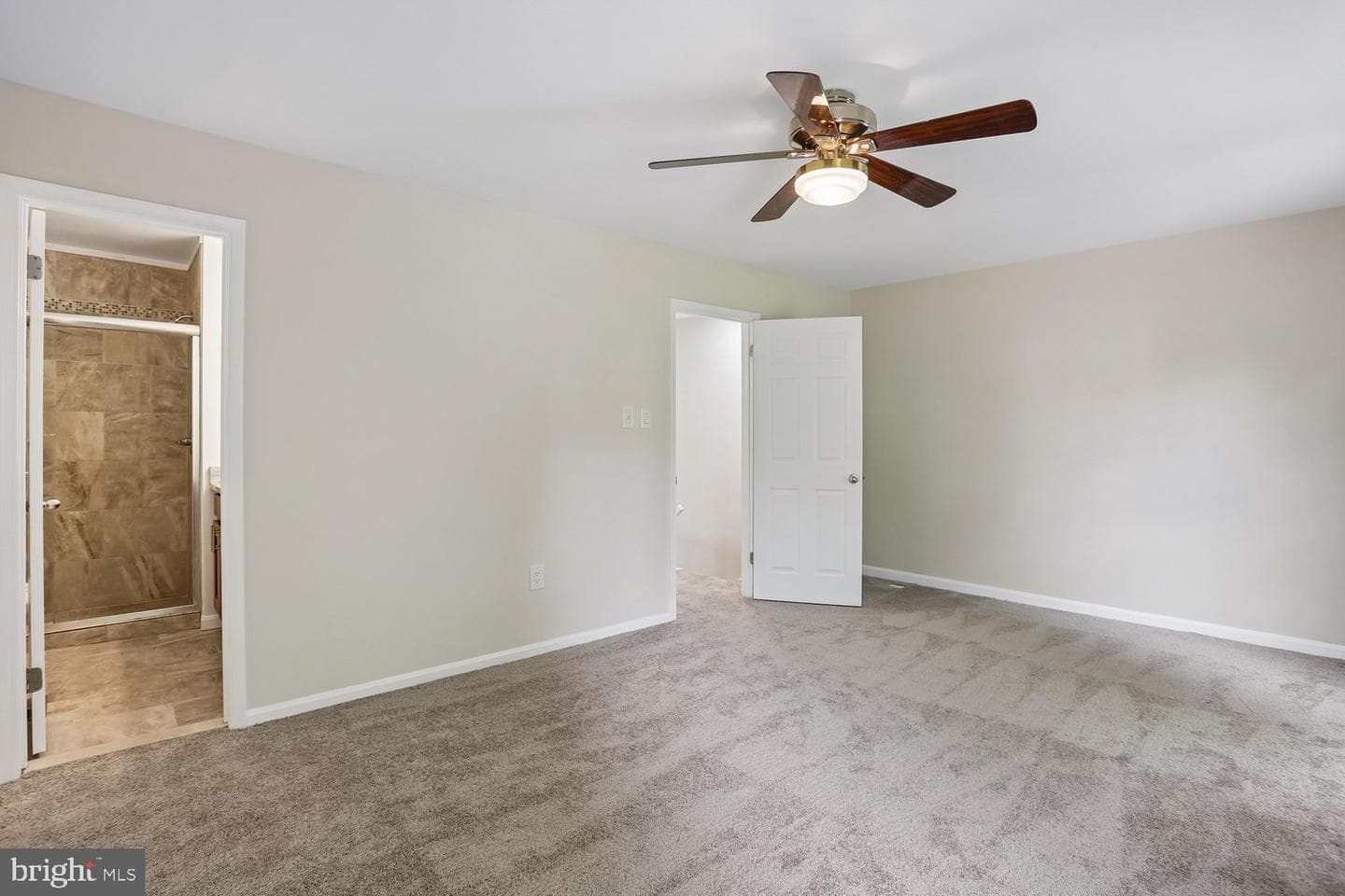 10804 Douglas Avenue photo 24
