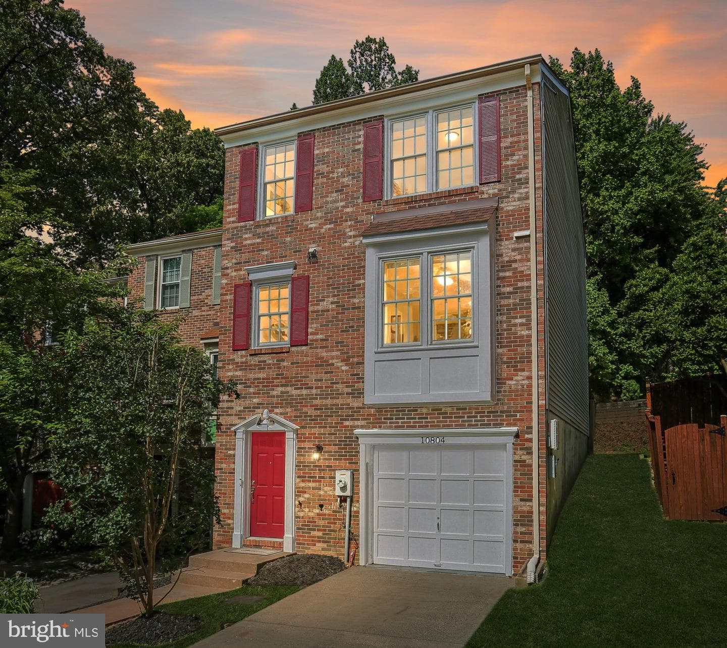 10804 Douglas Avenue photo 40