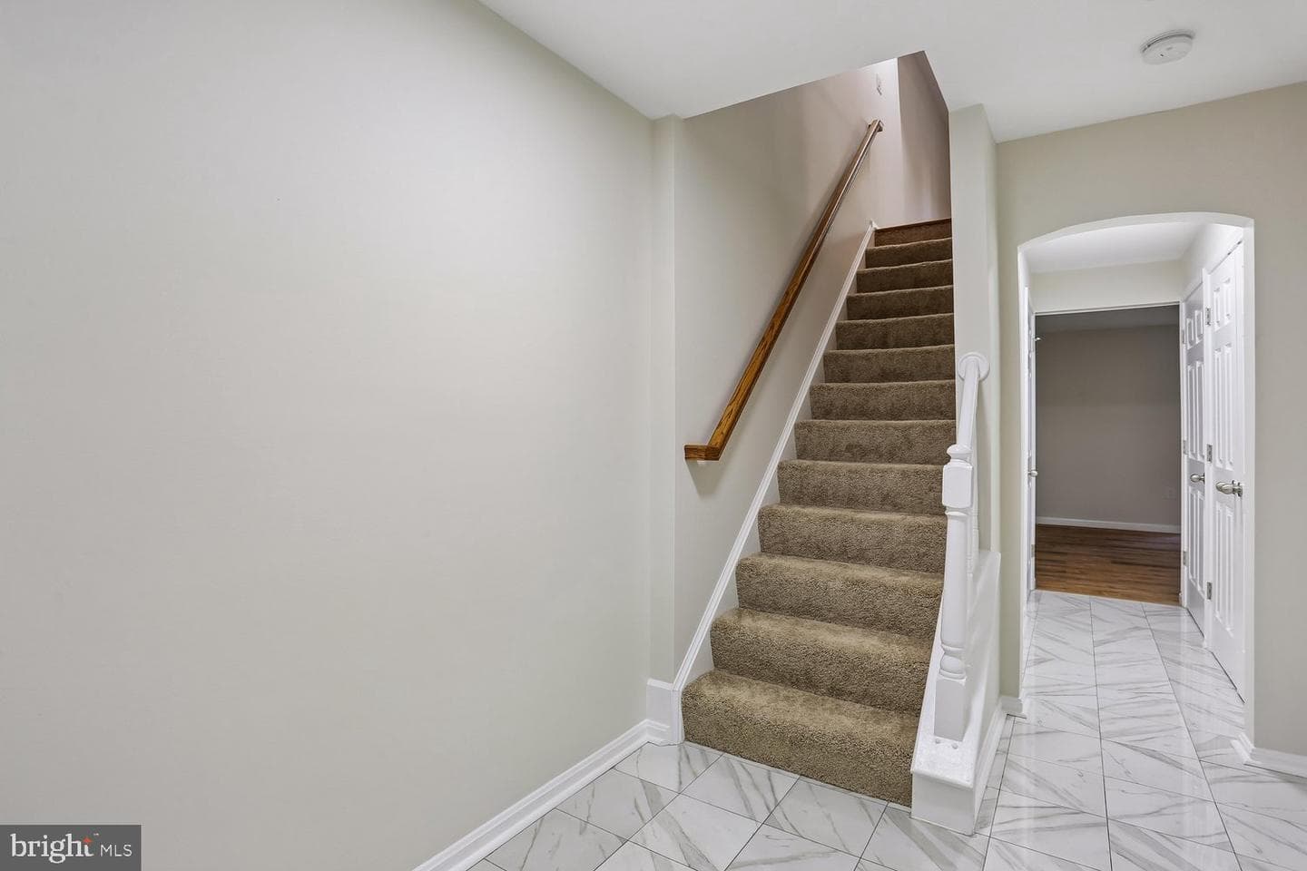 10804 Douglas Avenue photo 5