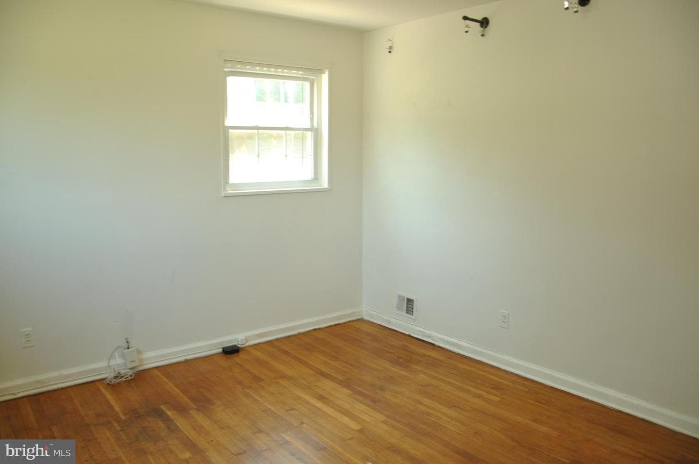 11712 Veirs Mill Road photo 11