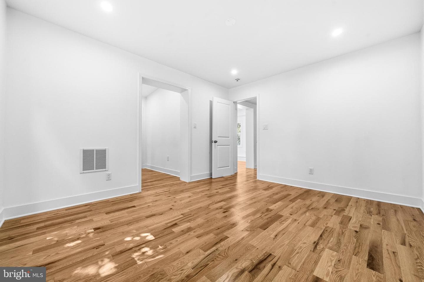 9828 Watts Branch Drive photo 18