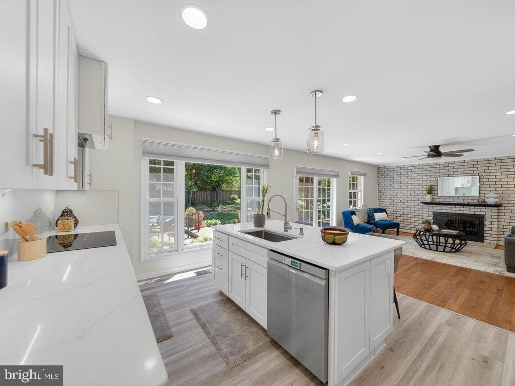 12628 Saint James Rd photo 15