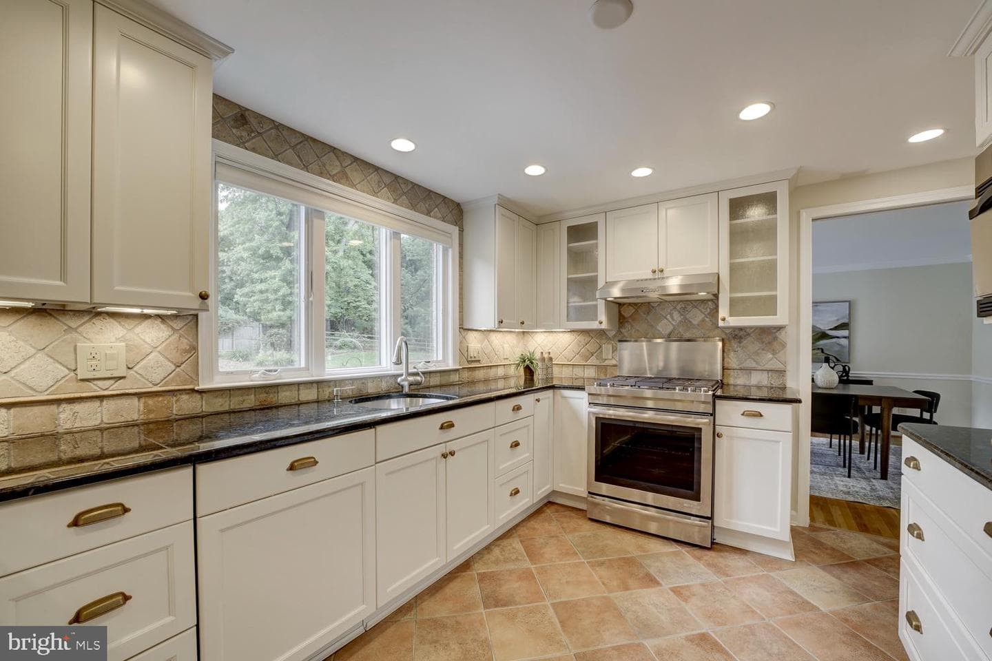 1112 Fallsmead Way photo 14