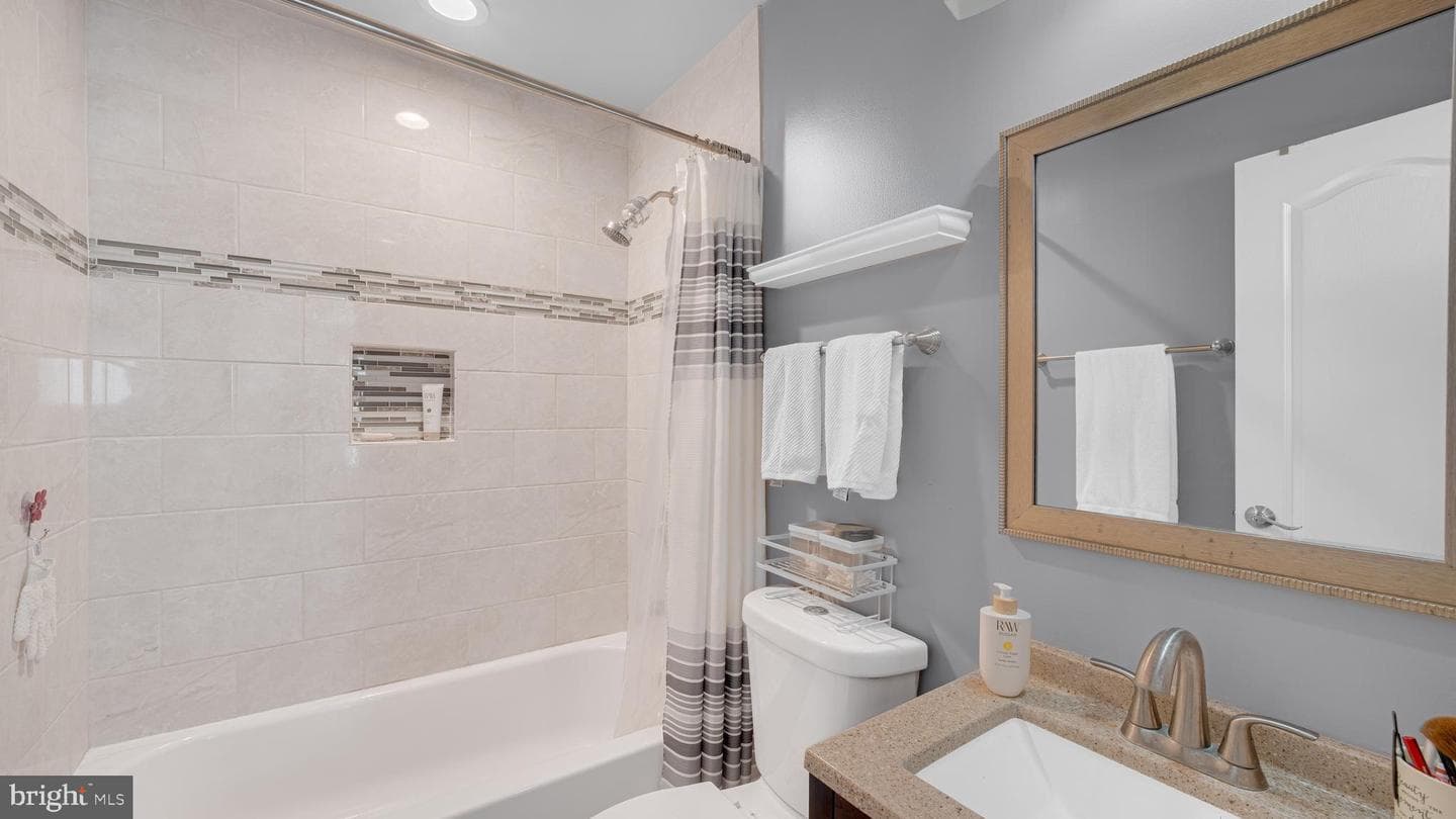 125 Emory Woods Court photo 28