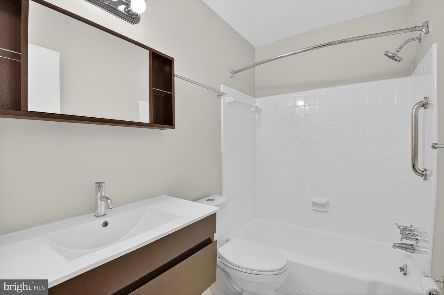 13601 Valley Drive photo 19
