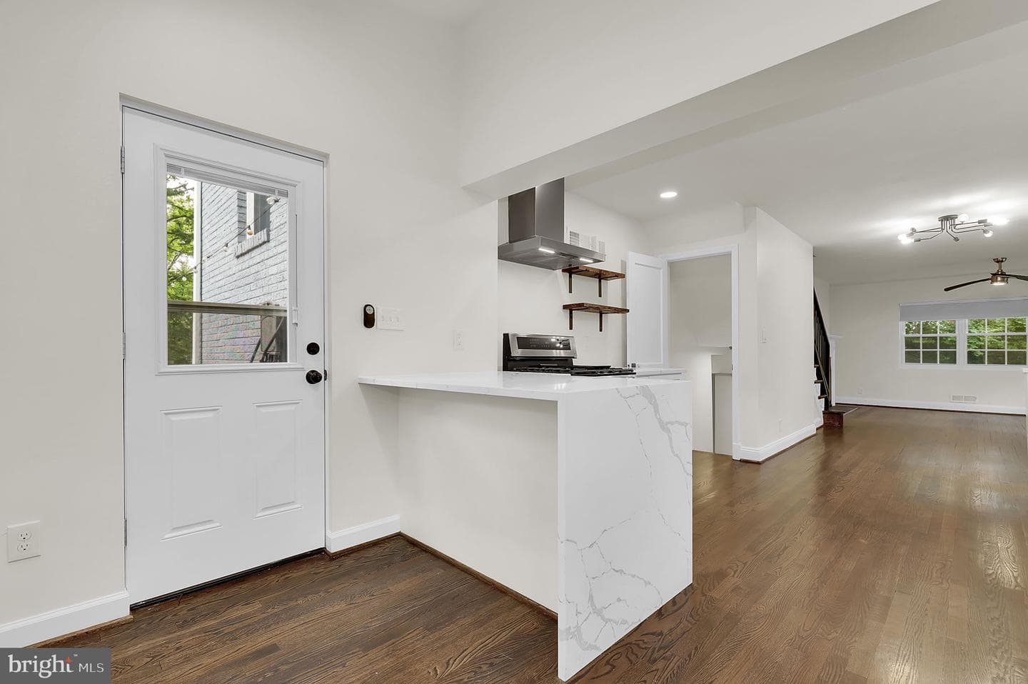 8407 Hartford Avenue photo 15