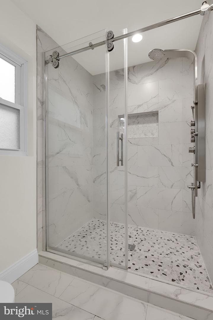 8407 Hartford Avenue photo 34