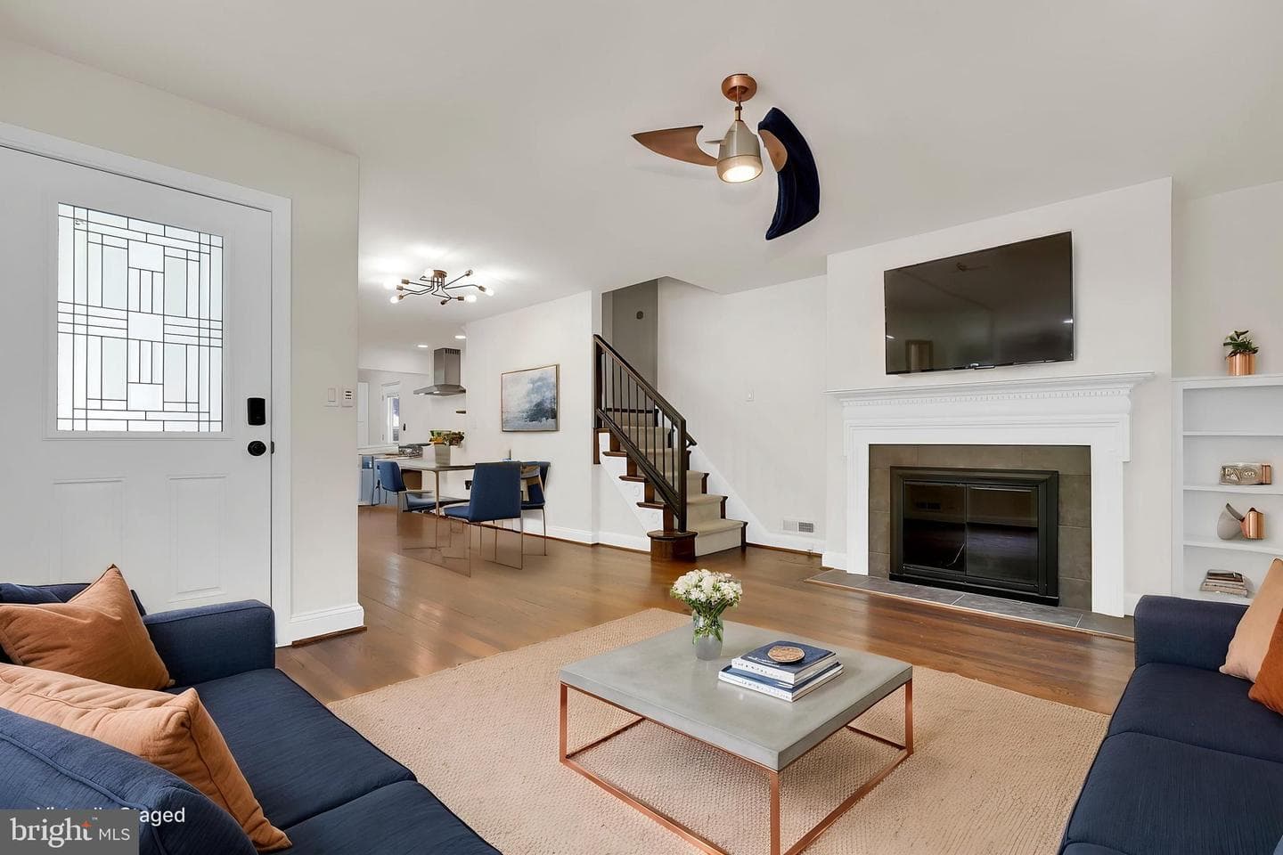 8407 Hartford Avenue photo 4