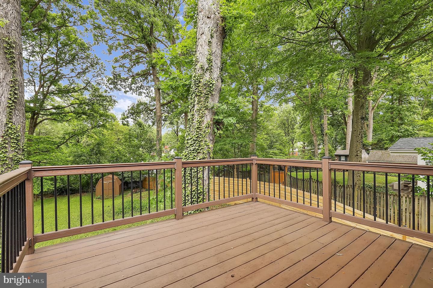 8407 Hartford Avenue photo 42