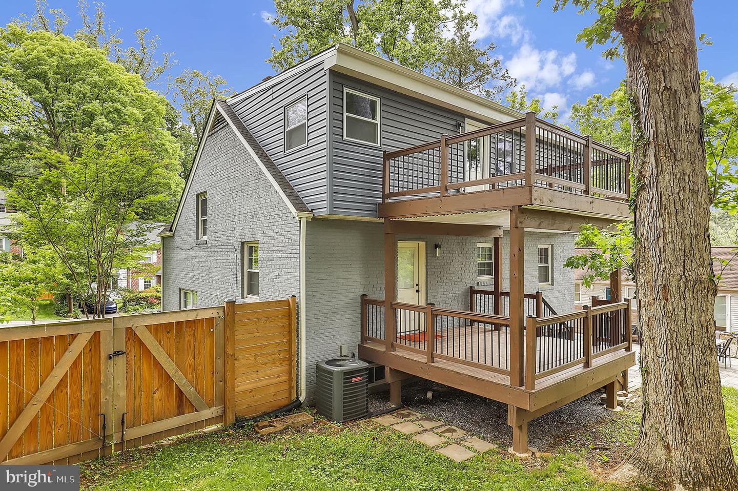8407 Hartford Avenue photo 45