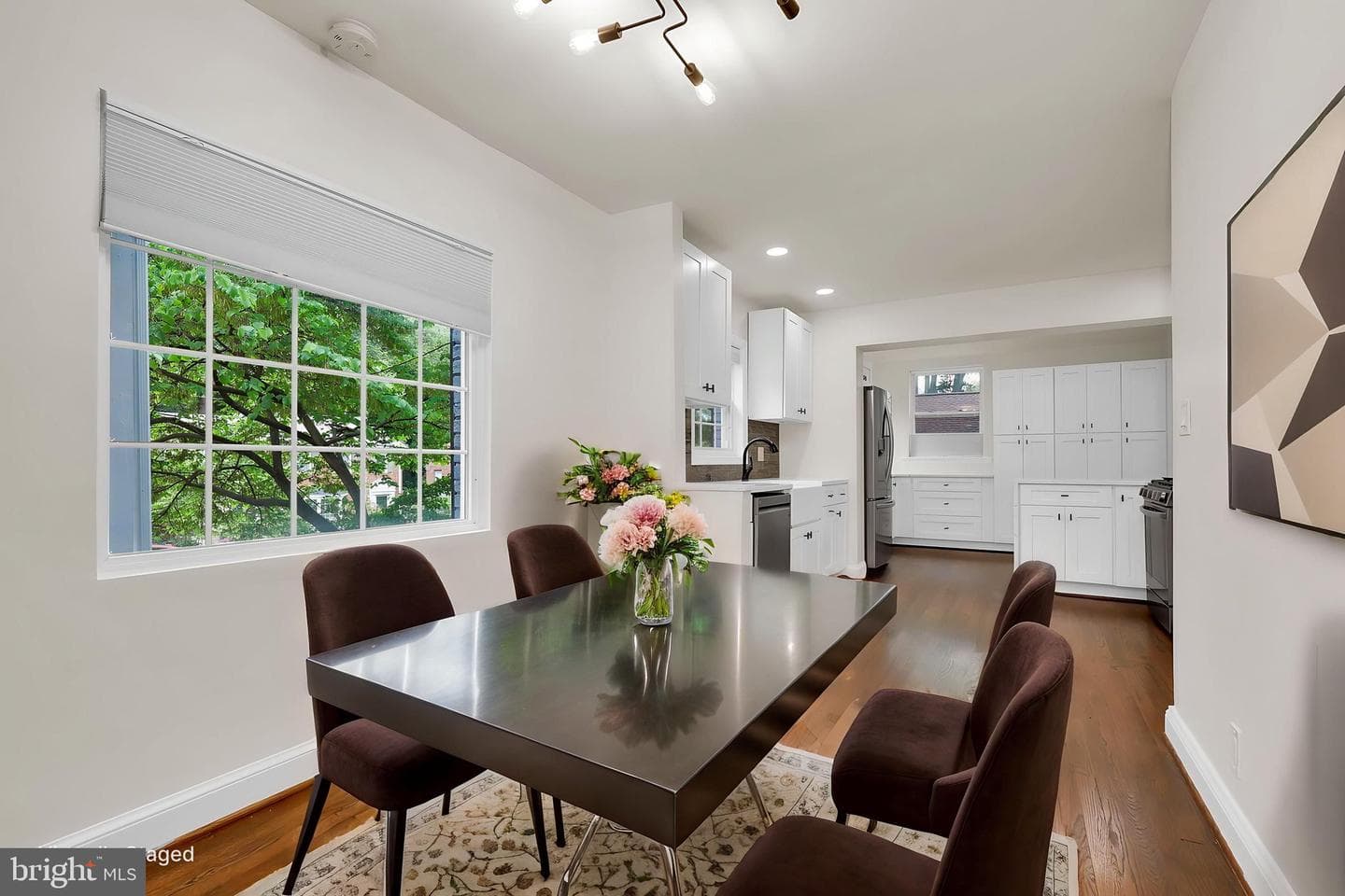 8407 Hartford Avenue photo 8