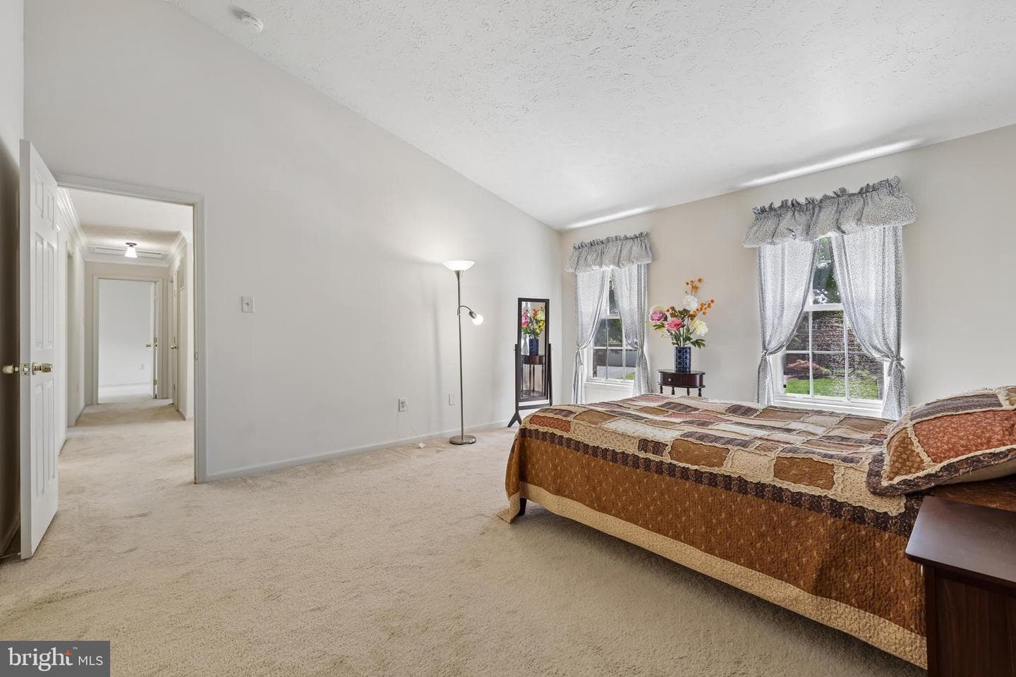 1 Chagall Ct photo 35