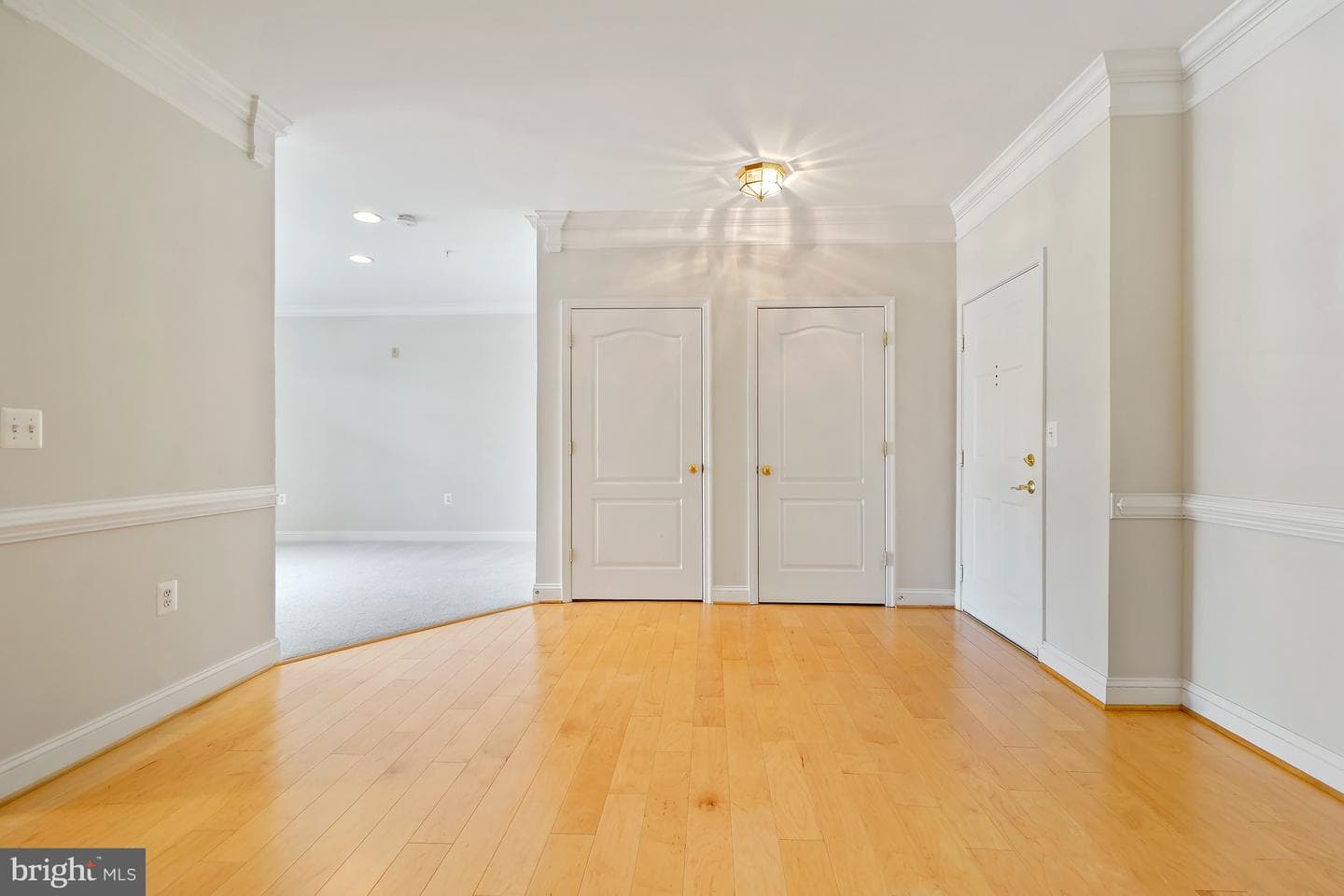 501 King Farm Boulevard #207 photo 10