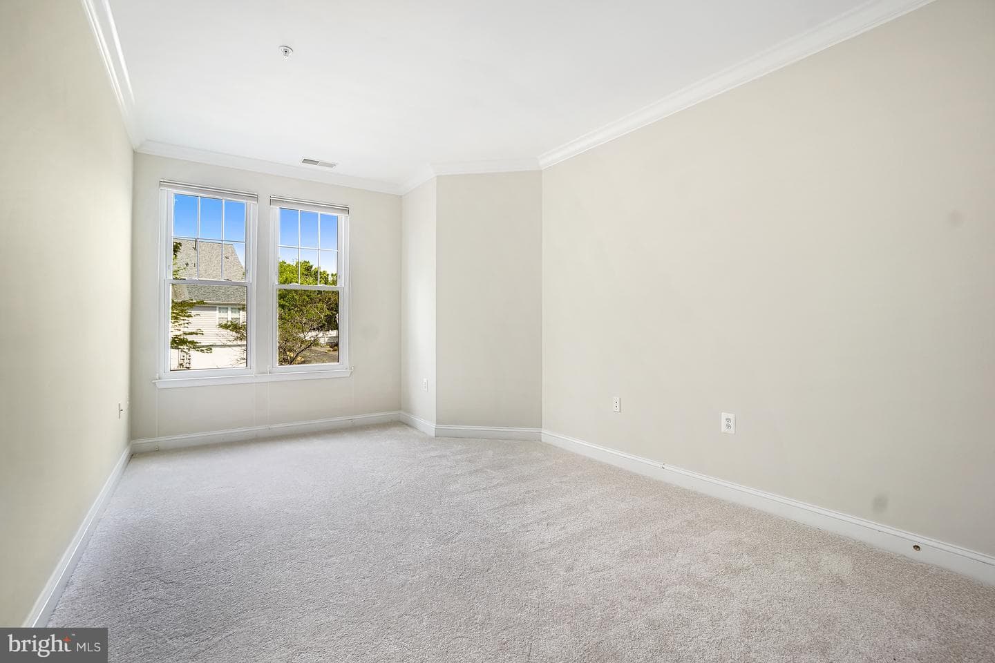 501 King Farm Boulevard #207 photo 44
