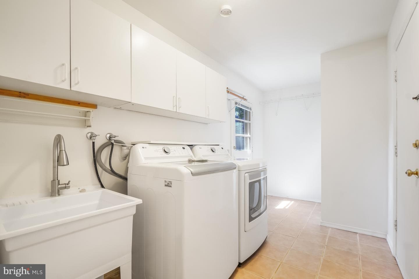 9120 Paddock Ln photo 28