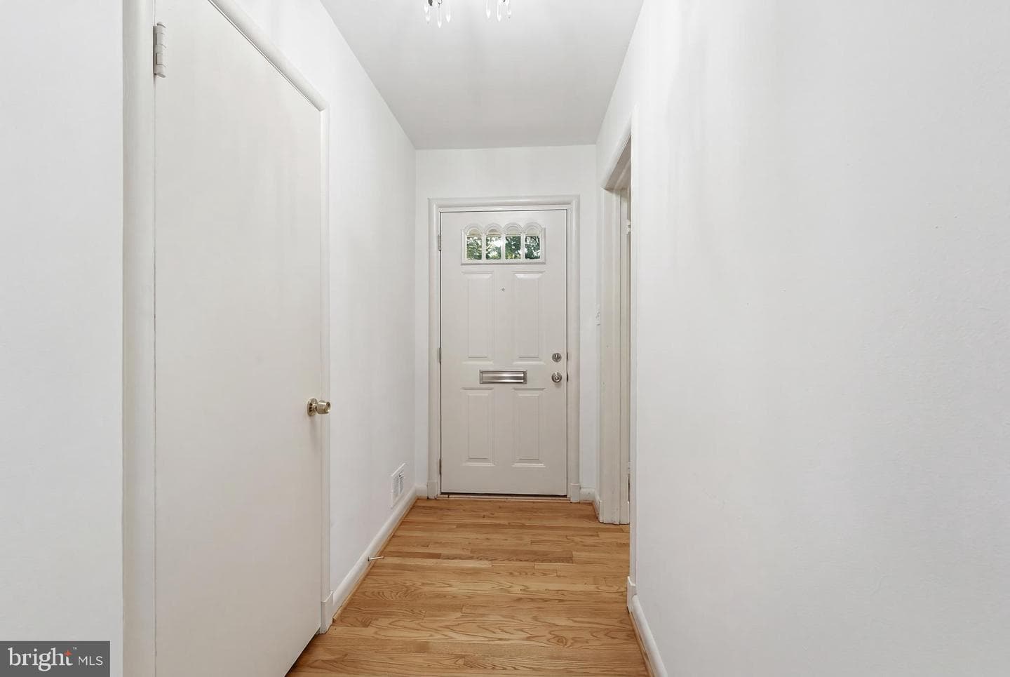 228 Northwest Terrace photo 4