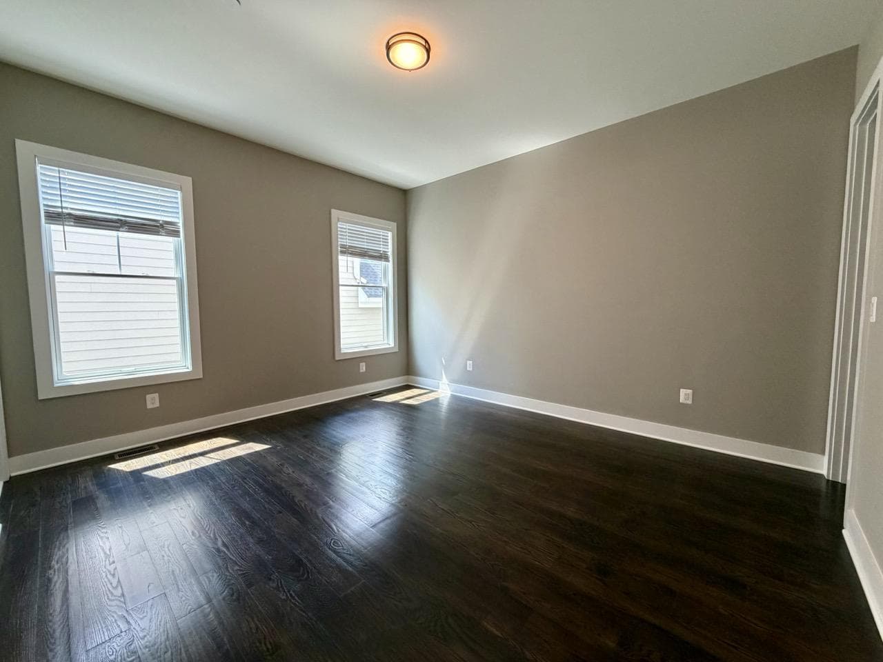 5514 Mckinley Street photo 18