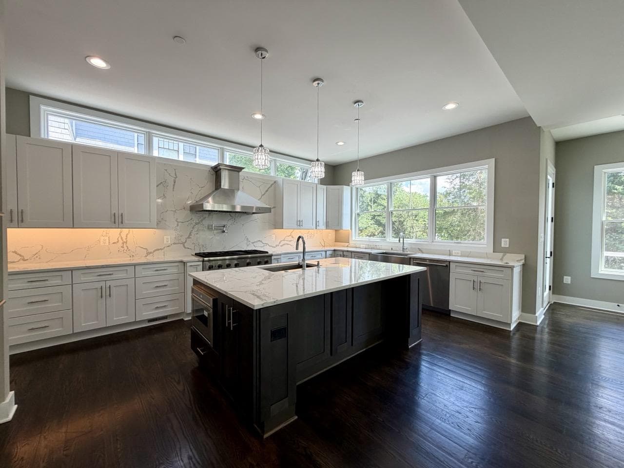 5514 Mckinley Street, Bethesda