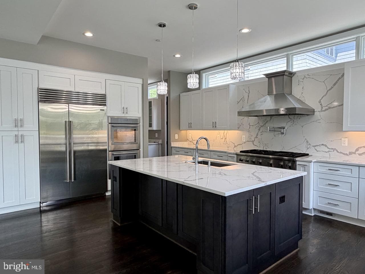 5514 Mckinley Street photo 3