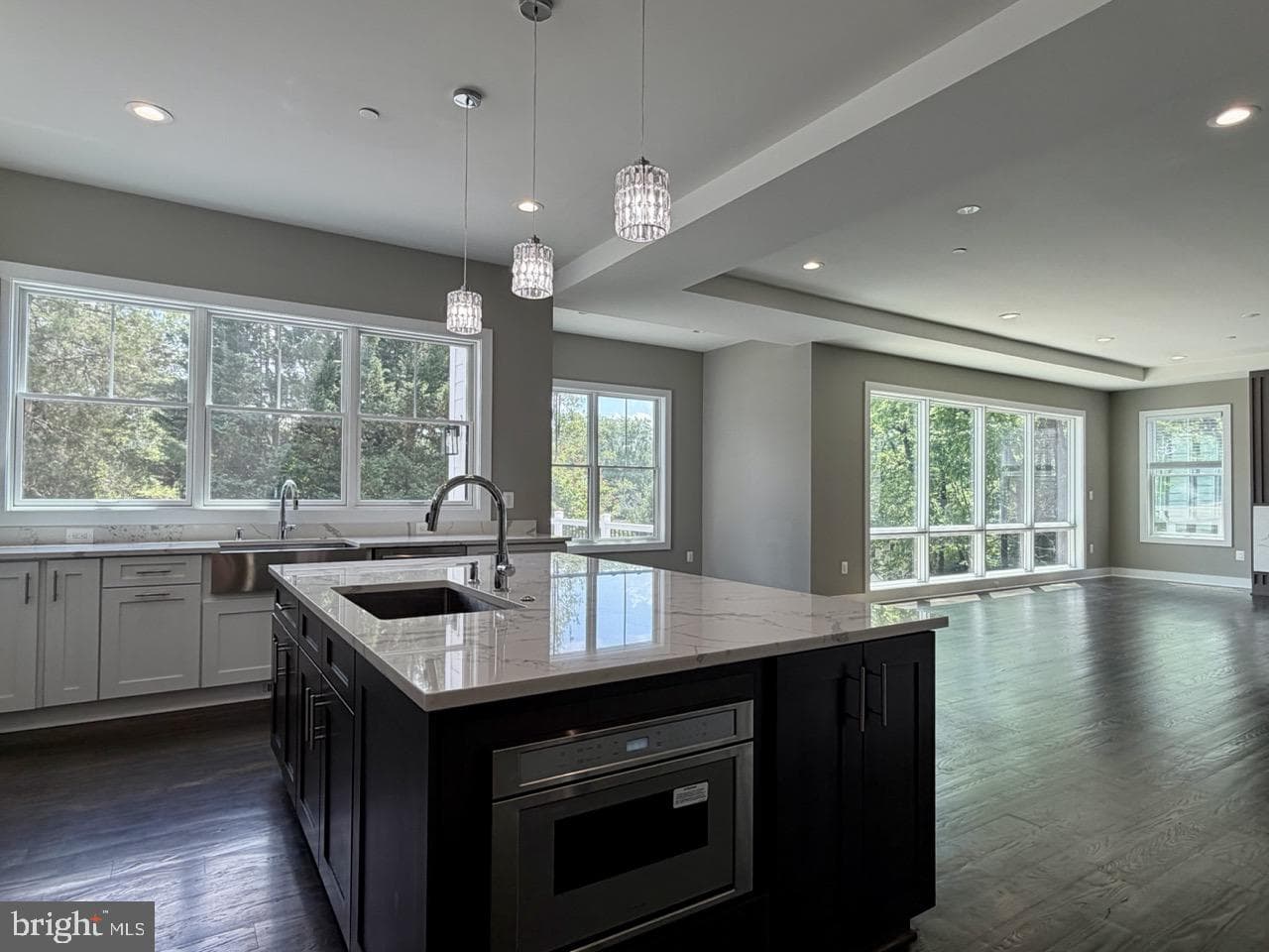 5514 Mckinley Street photo 5