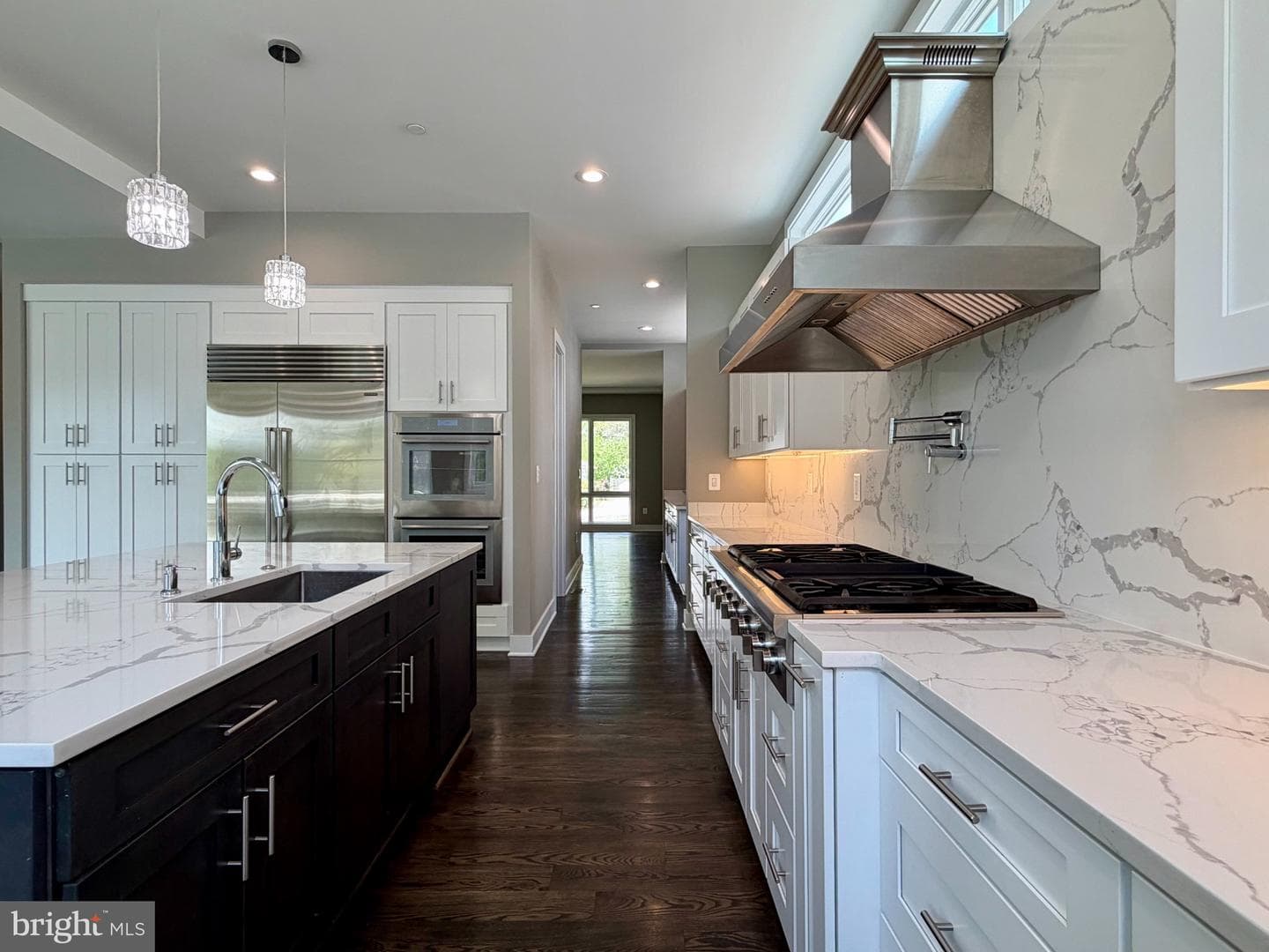 5514 Mckinley Street photo 6