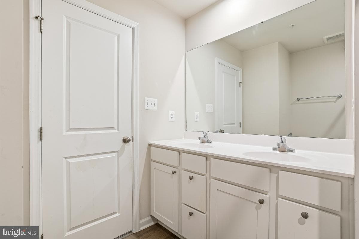 9556 Autumn Berry Place photo 34