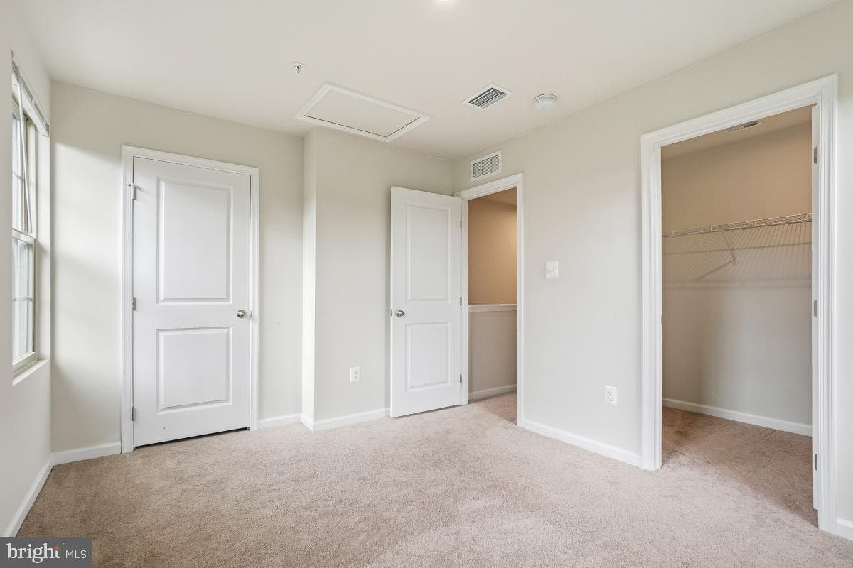 9556 Autumn Berry Place photo 38